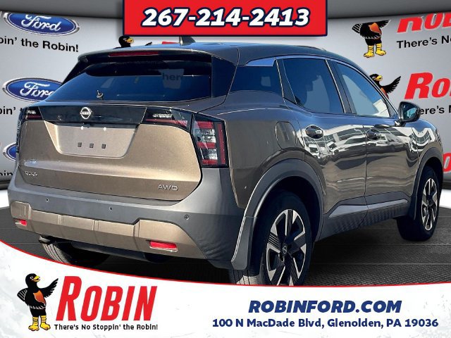 Used 2025 Nissan Kicks SV AWD/4WD image 7