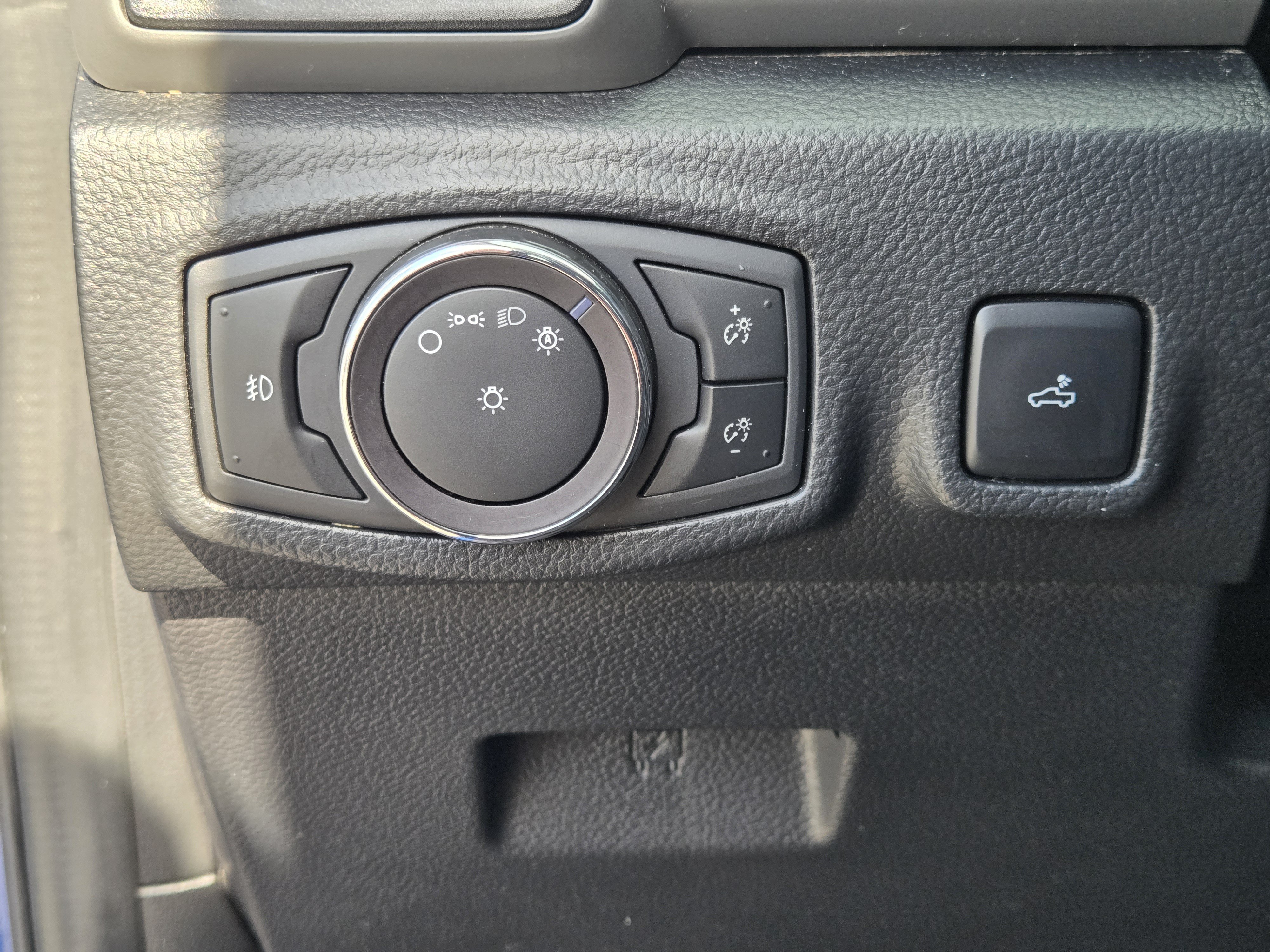 Certified 2019 Ford Ranger XL w/ Equipment Group 101A Mid RWD image 19