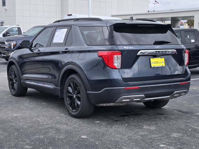 Certified 2022 Ford Explorer XLT w/ Equipment Group 202A image 5