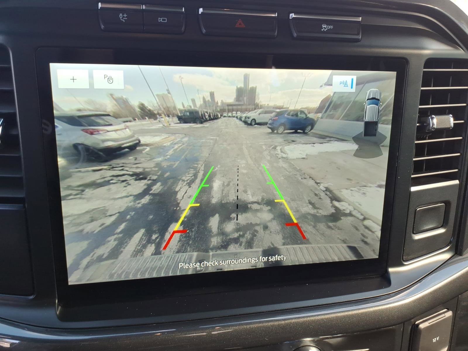 Certified 2022 Ford F150 XLT w/ Equipment Group 302A High image 17