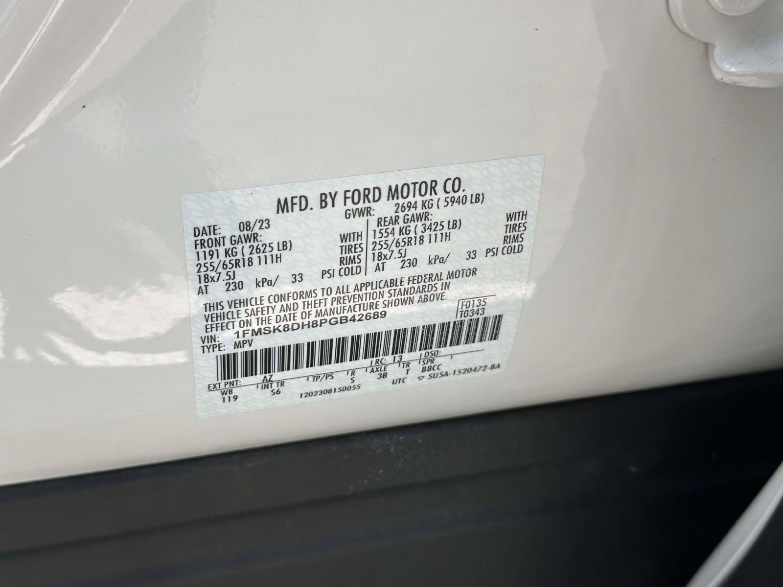 Certified 2023 Ford Explorer XLT w/ Equipment Group 202A AWD/4WD image 14