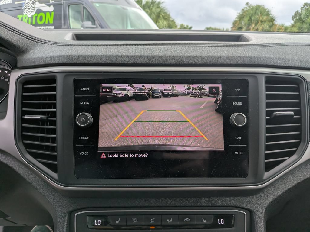 Used 2021 Volkswagen Atlas SE w/ Towing Package FWD image 24