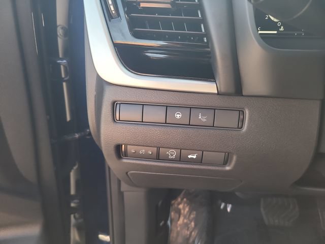 Used 2025 Nissan Rogue SL w/ Tech Package AWD/4WD image 17