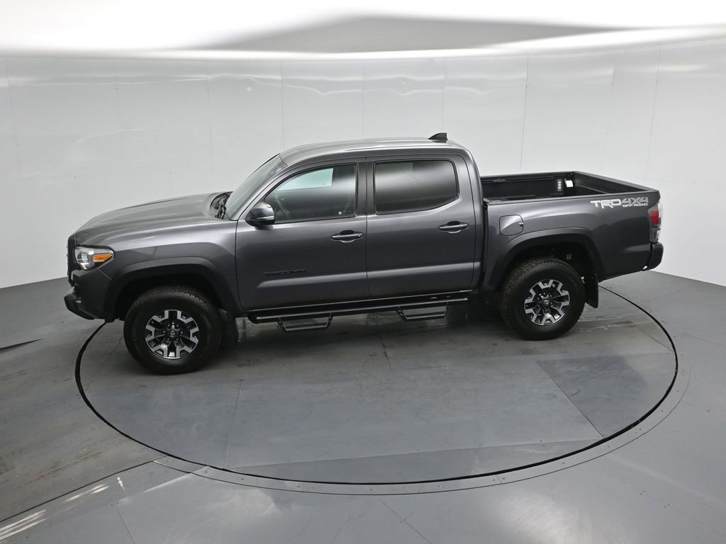 Used 2020 Toyota Tacoma TRD Off-Road w/ Technology Package image 41