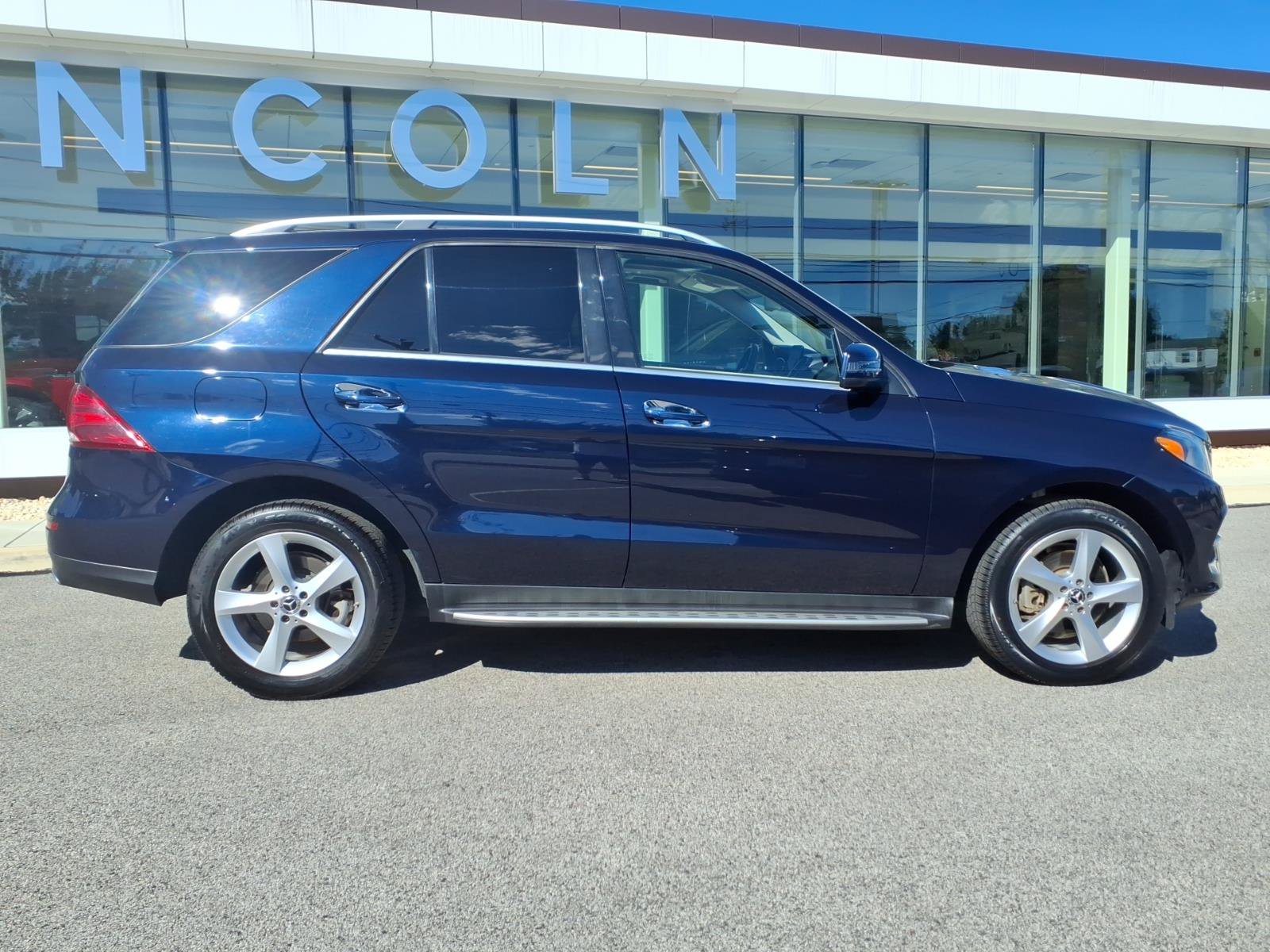 Used 2017 Mercedes-Benz GLE 350 4MATIC image 3