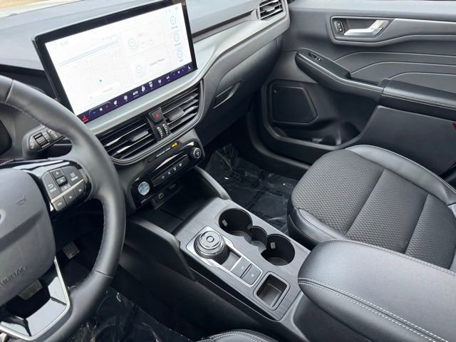 Certified 2025 Ford Escape SE image 20