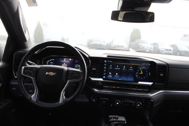 Used 2023 Chevrolet Silverado 1500 LTZ AWD/4WD image 30