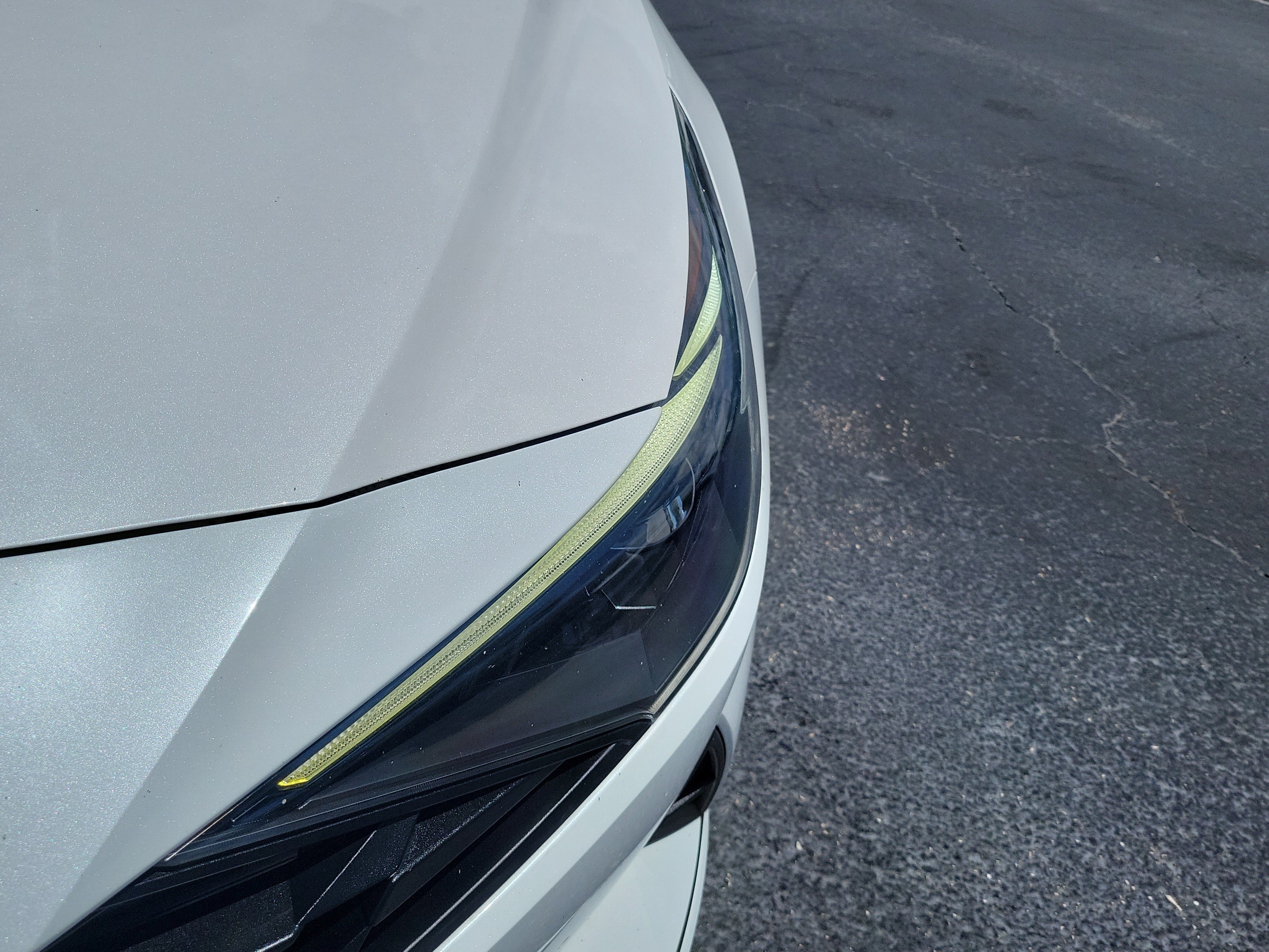 Used 2022 Hyundai Elantra SEL w/ Convenience Package FWD image 3