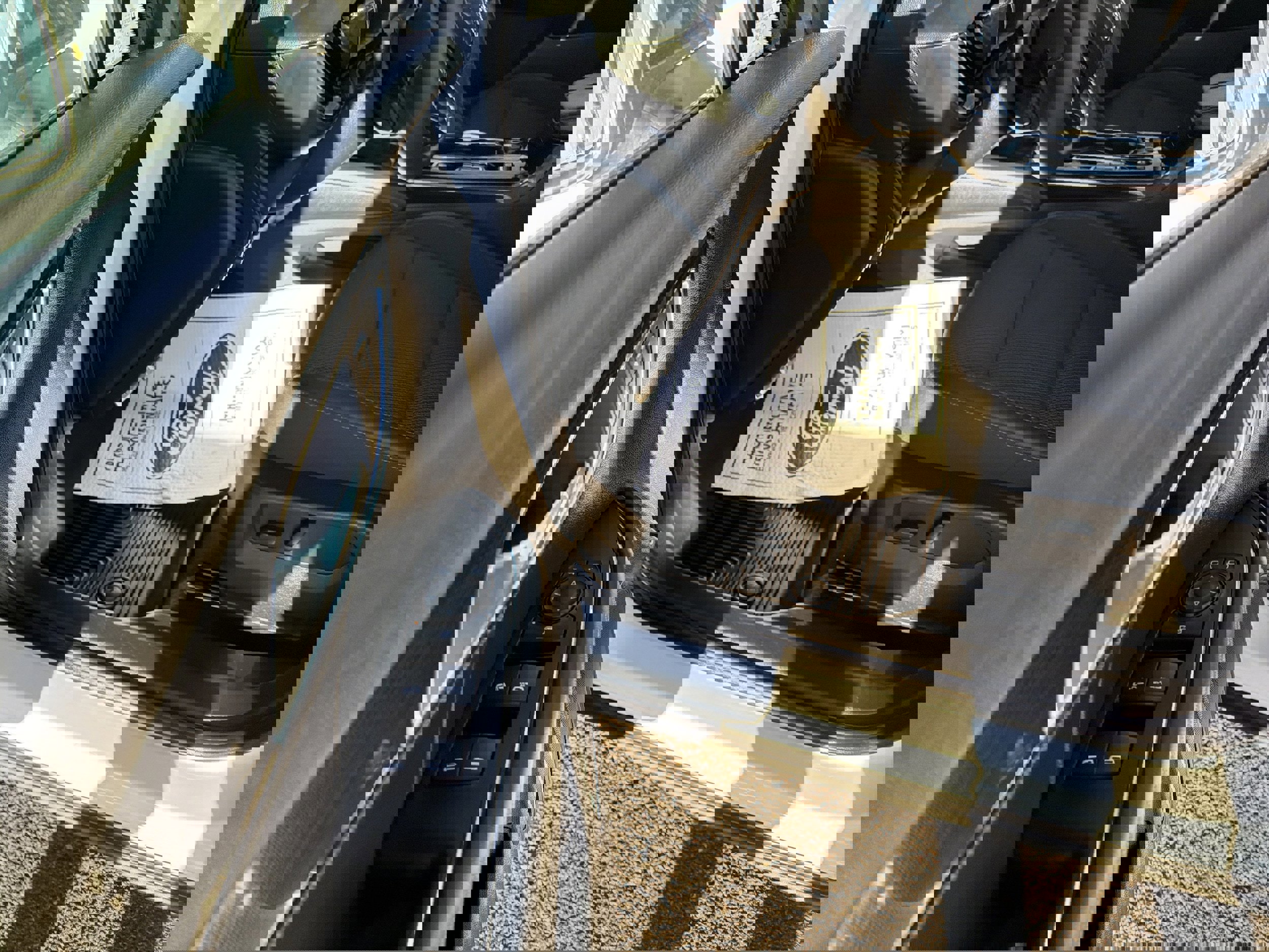 Used 2023 Buick Envision Preferred w/ Sport Touring Package image 9