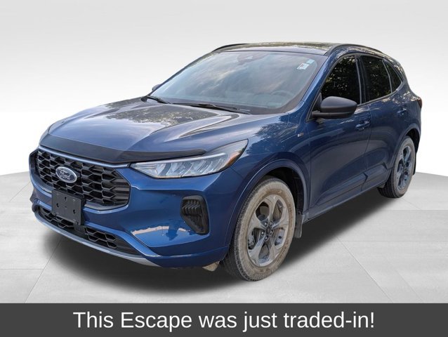 Certified 2023 Ford Escape ST-Line w/ Tech Pack #1 AWD/4WD image 1