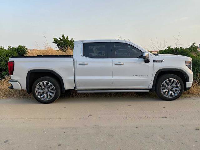 Used 2023 GMC Sierra 1500 Denali AWD/4WD image 7