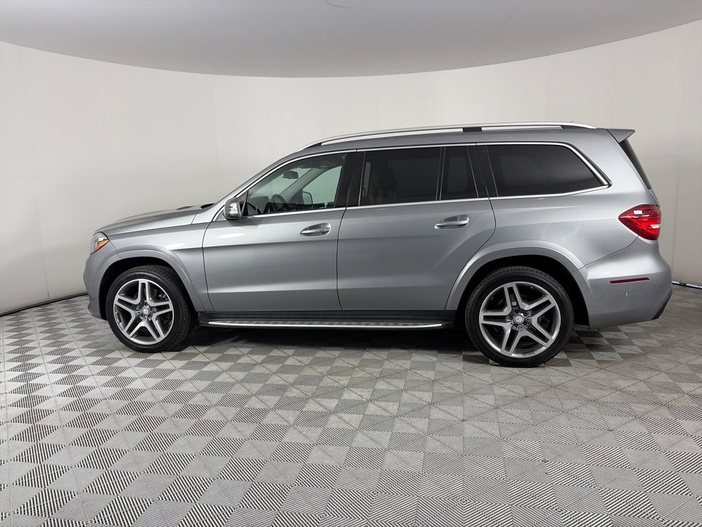 Used 2017 Mercedes-Benz GLS 550 4MATIC image 4