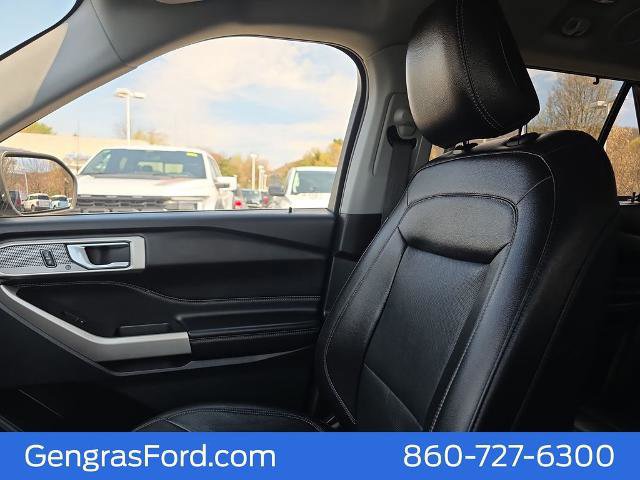 Certified 2023 Ford Explorer Limited AWD/4WD image 40