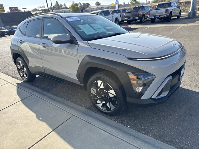Used 2024 Hyundai Kona SEL AWD/4WD image 7