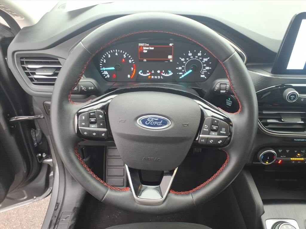 Certified 2022 Ford Escape SEL w/ SEL Stealth AWD Package image 15