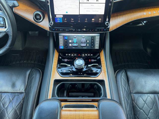 Used 2022 Jeep Grand Wagoneer Series III w/ Rear Seat Video Group 1 image 11