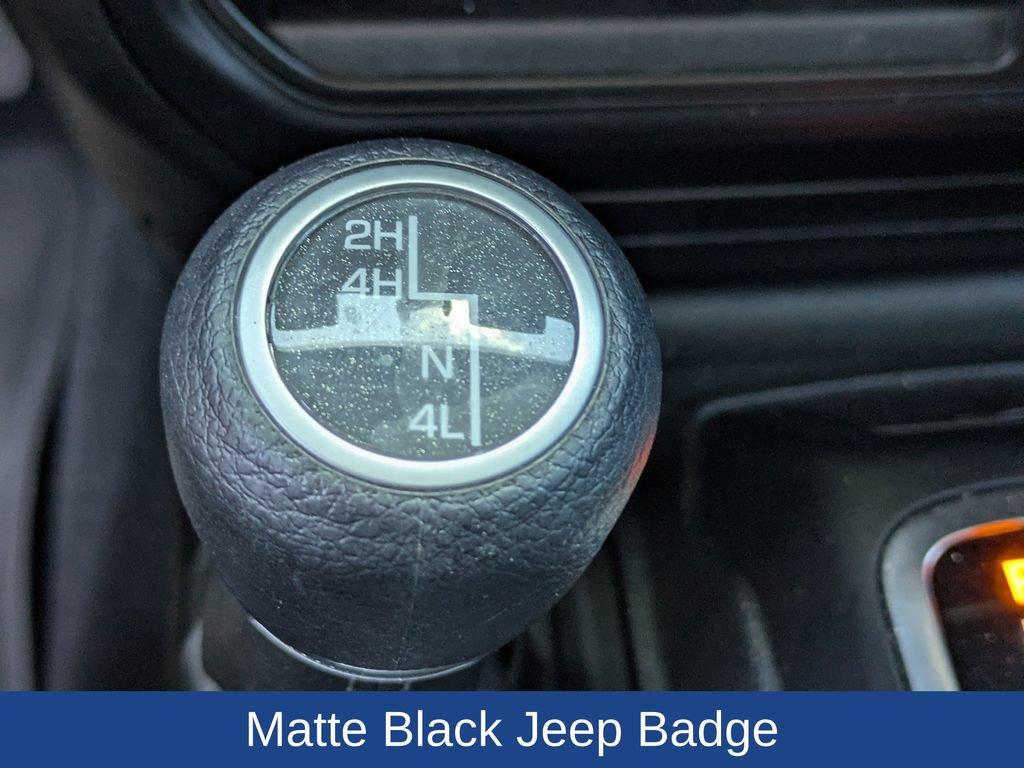 Used 2022 Jeep Wrangler Unlimited Sport AWD/4WD image 23