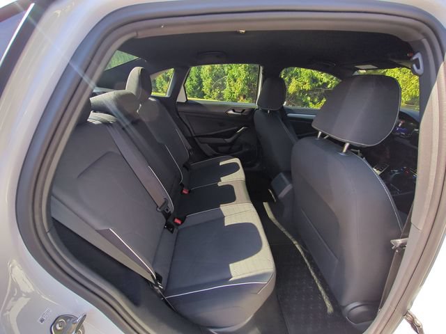 Used 2025 Volkswagen Jetta Sport FWD image 31