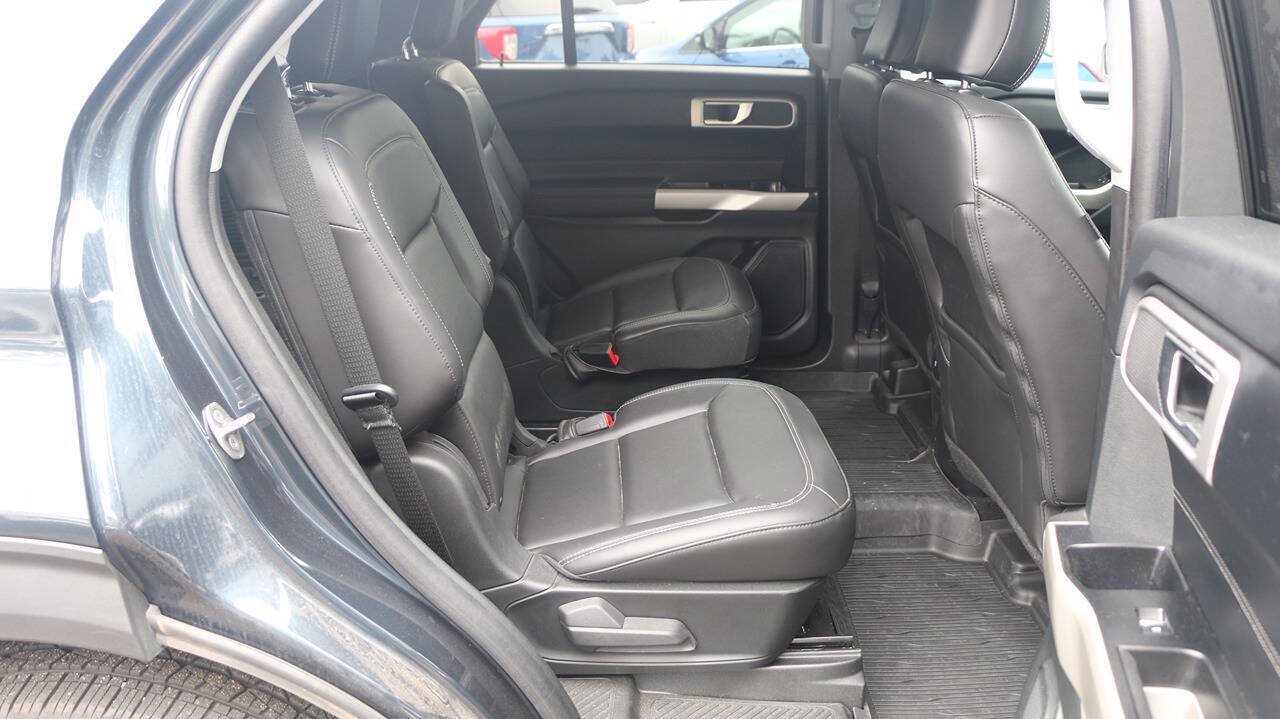 Certified 2023 Ford Explorer XLT w/ Equipment Group 202A AWD/4WD image 14