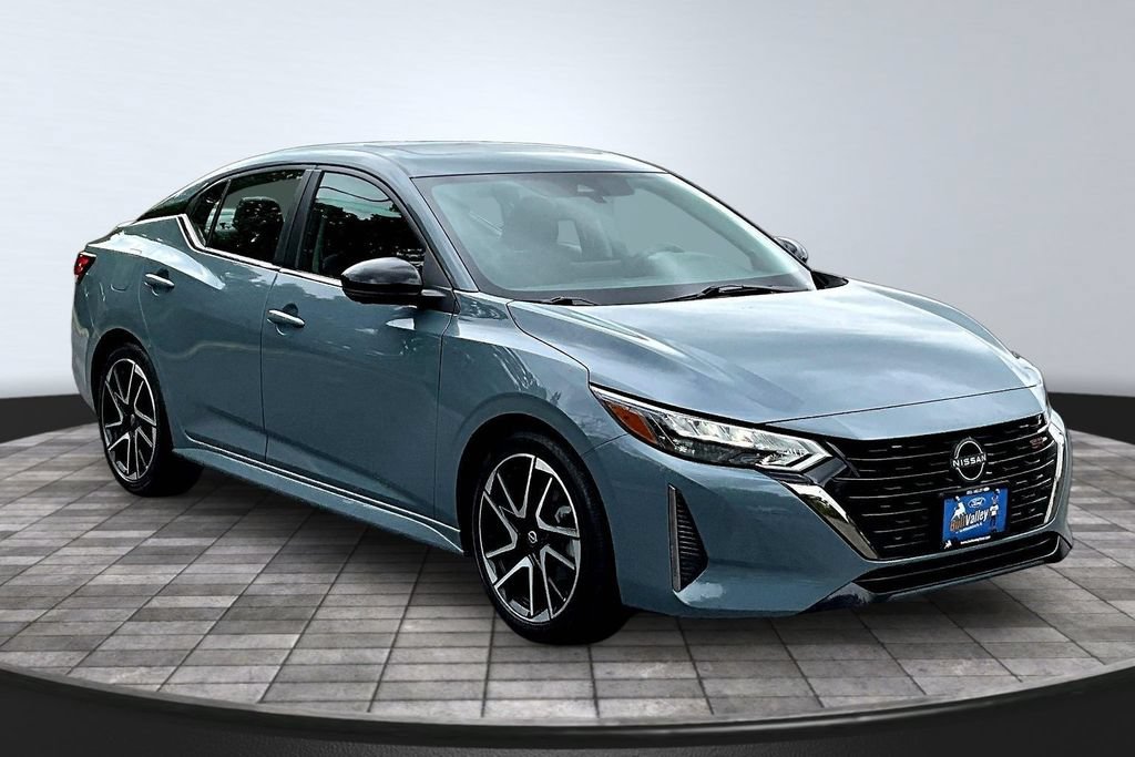 Used 2024 Nissan Sentra SR w/ SR Premium Package FWD image 1
