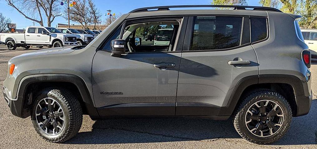 Used 2023 Jeep Renegade Latitude image 5