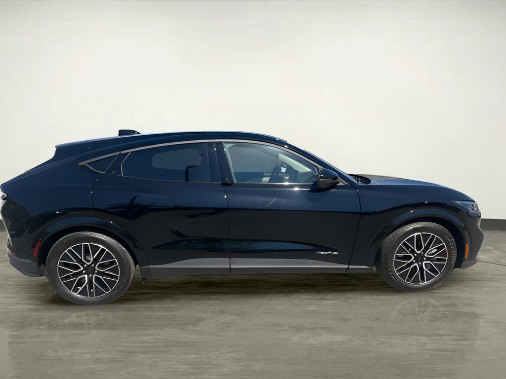 Certified 2025 Ford Mustang Mach-E Premium image 5