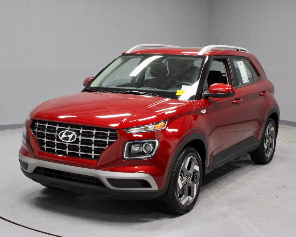 Used 2025 Hyundai Venue SEL FWD image 7
