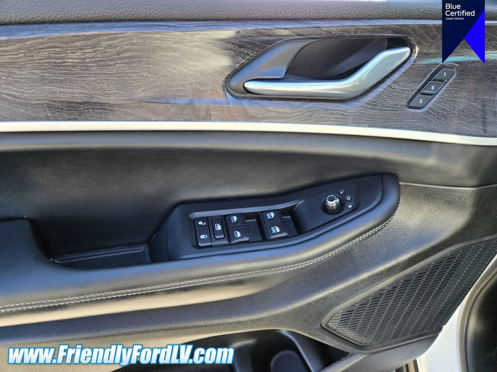 Used 2025 Jeep Grand Cherokee L Limited AWD/4WD image 17