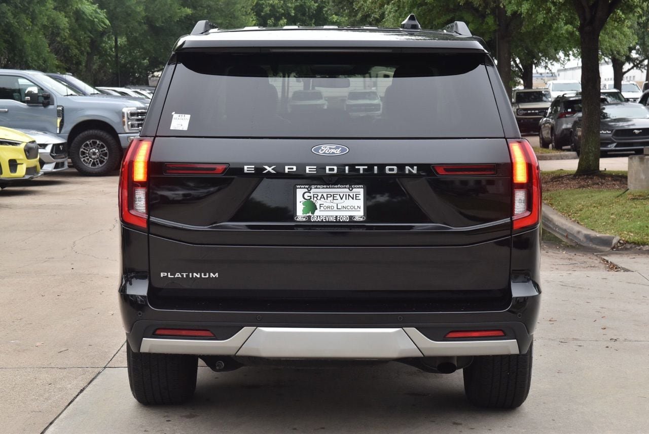 Certified 2025 Ford Expedition Platinum AWD/4WD image 7