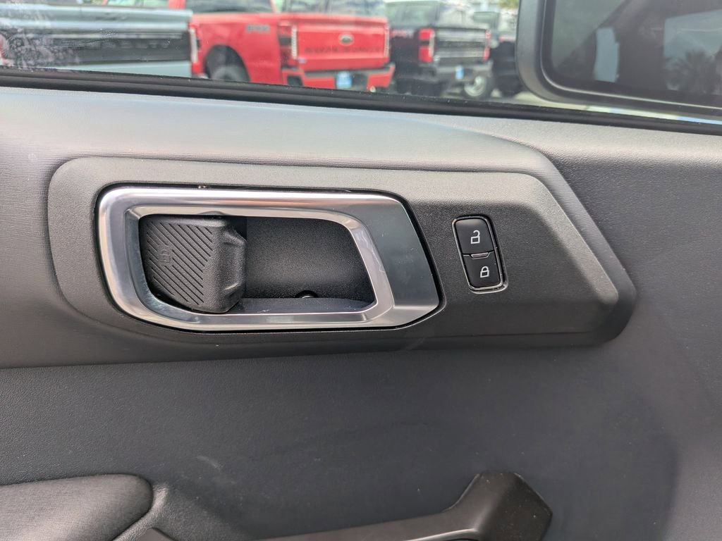 Certified 2025 Ford Bronco Badlands image 21