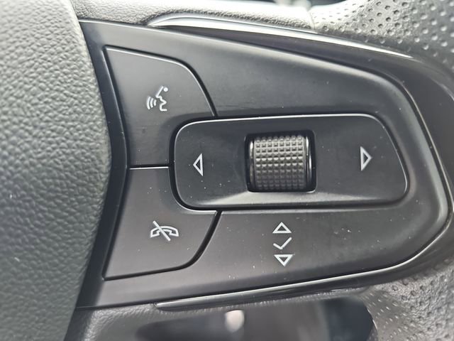 Used 2023 Chevrolet Bolt EUV LT w/ Driver Confidence Package FWD image 18