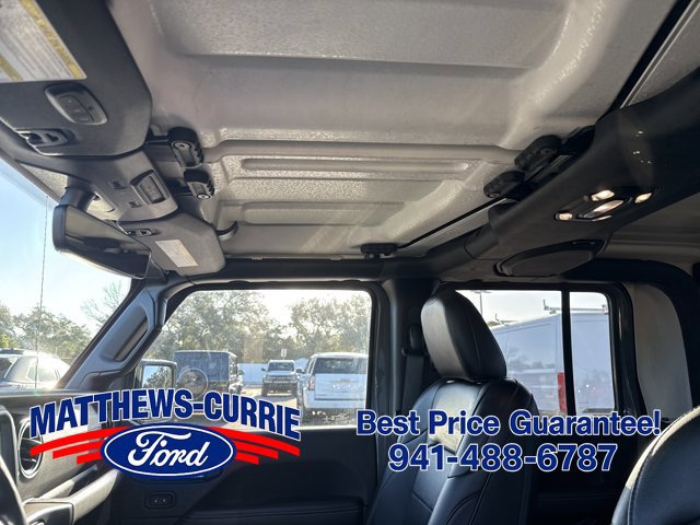 Used 2023 Jeep Gladiator Overland w/ Popular Equipment Package AWD/4WD image 11