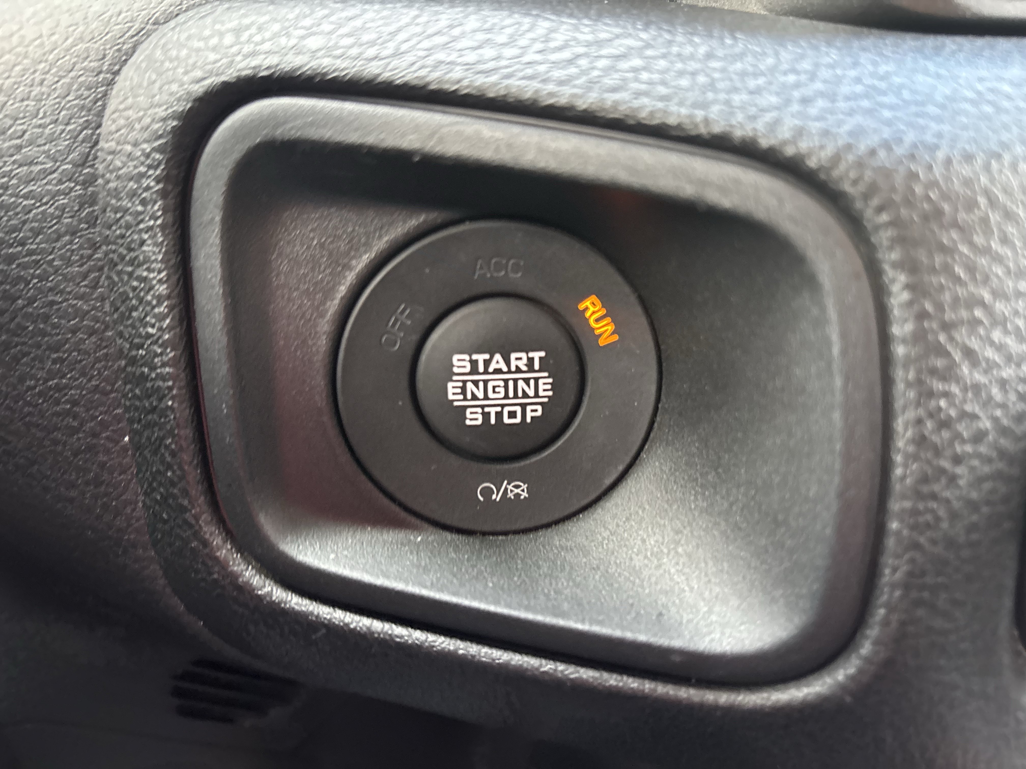 Used 2025 Jeep Wrangler Unlimited Sport AWD/4WD image 32