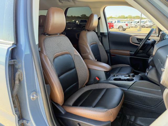 Certified 2025 Ford Bronco Sport Outer Banks w/ Outer Banks Tech Package+ AWD/4WD image 31