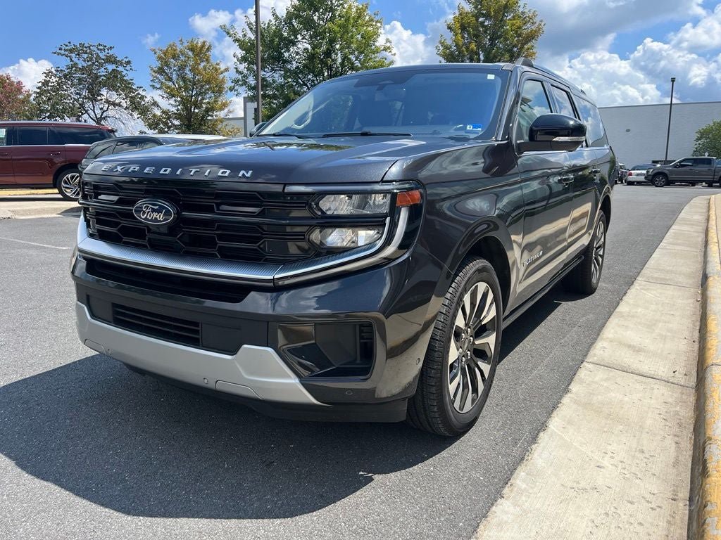 Certified 2025 Ford Expedition Max Platinum w/ Driver's Package AWD/4WD image 3