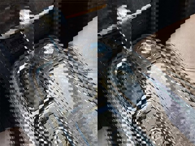 Used 2024 Nissan Armada Platinum w/ Captain's Chairs Package image 36