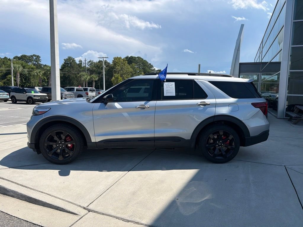 Certified 2022 Ford Explorer ST w/ ST Street Pack RWD image 30