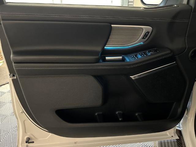 Certified 2025 Ford Expedition Max Platinum AWD/4WD image 17