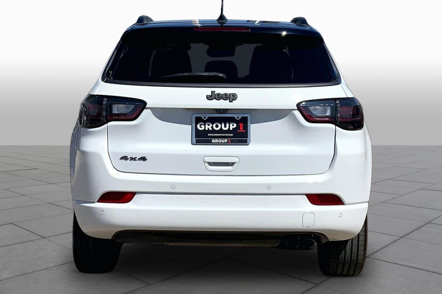 Used 2022 Jeep Compass High Altitude AWD/4WD image 5
