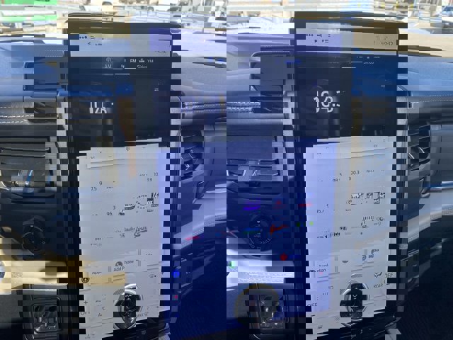 Certified 2024 Ford Expedition Max Platinum image 15