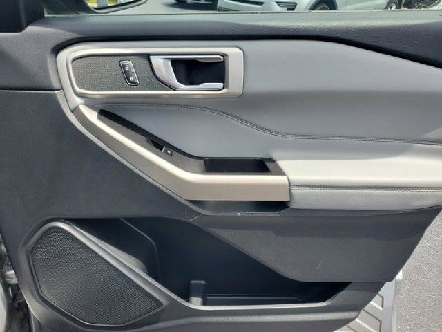 Certified 2023 Ford Explorer XLT w/ Equipment Group 202A RWD image 37