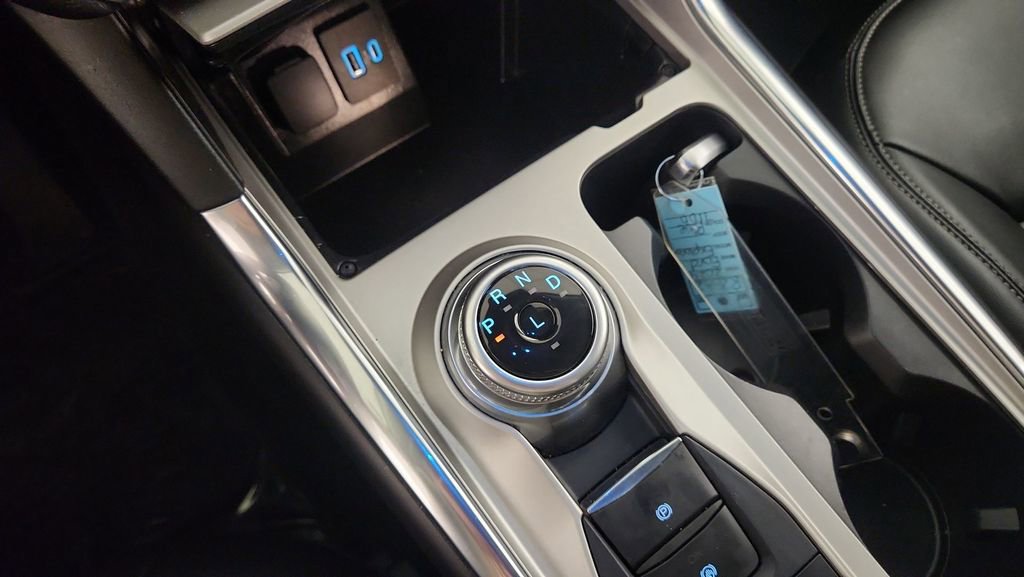 Certified 2024 Ford Explorer XLT w/ Equipment Group 202A image 29