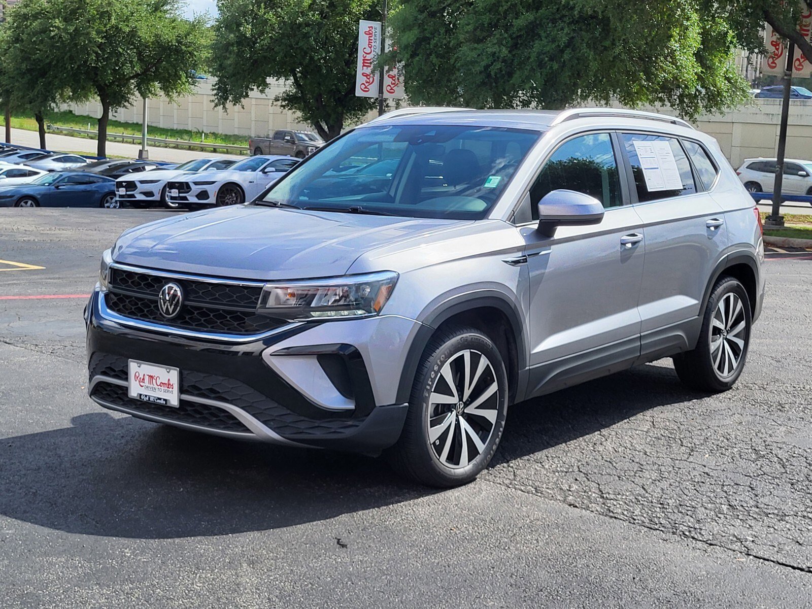 Used 2024 Volkswagen Taos SE FWD image 7