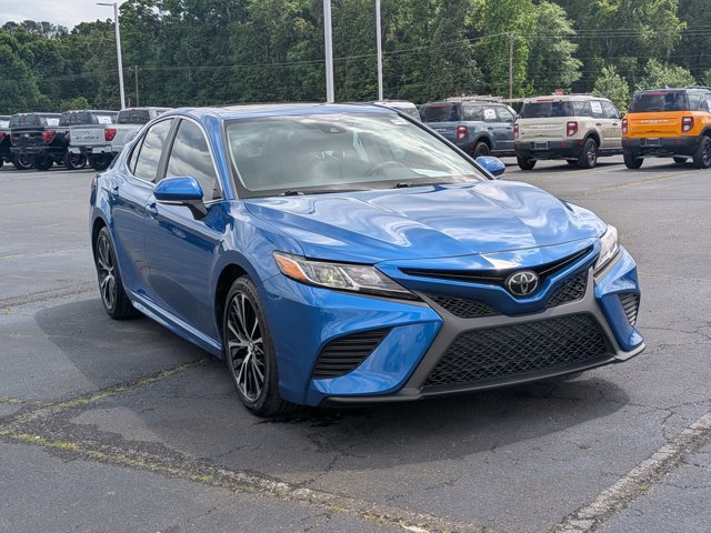 Used 2019 Toyota Camry SE w/ Audio Package FWD image 2
