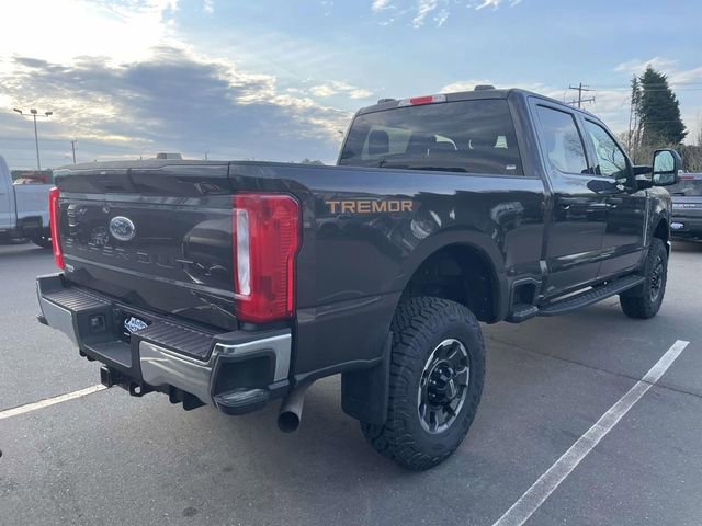 Certified 2024 Ford F250 XLT w/ Tremor Off-Road Package image 3