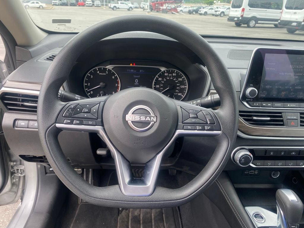 Used 2023 Nissan Altima 2.5 SV FWD image 18
