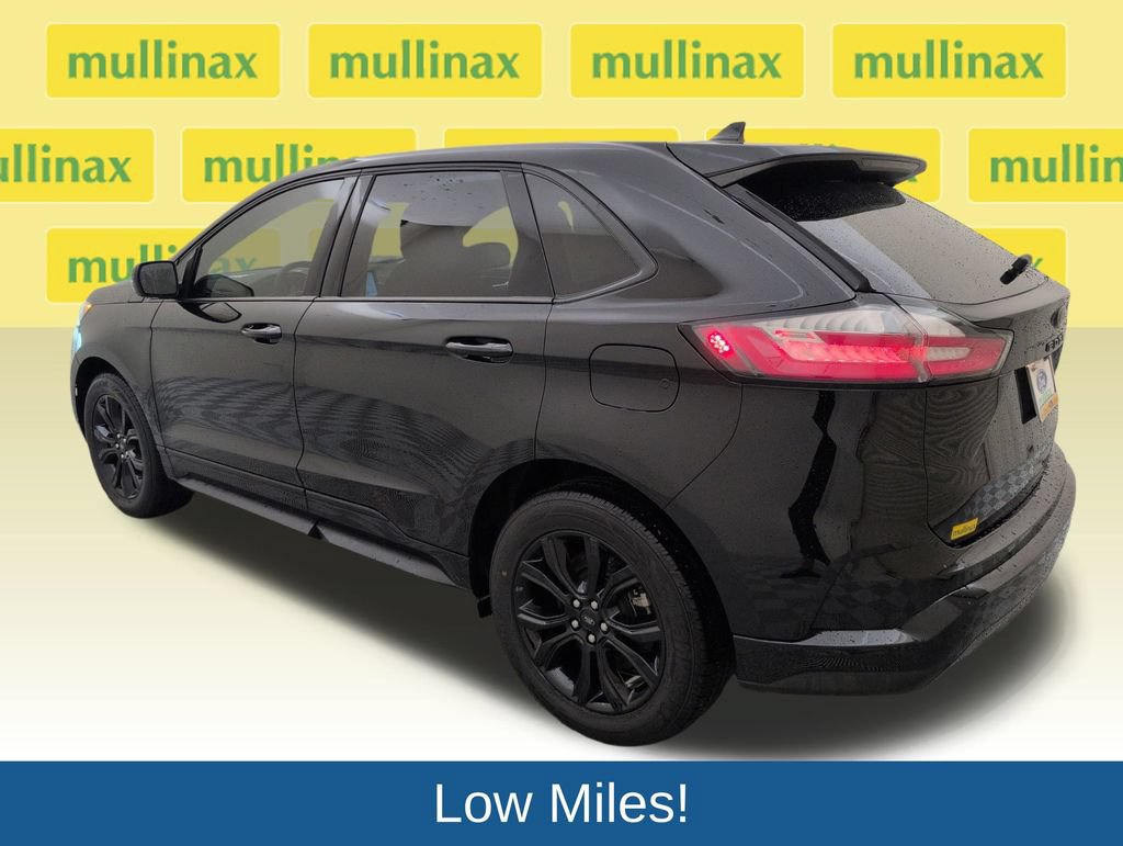 Certified 2024 Ford Edge SE w/ Black Appearance Package AWD/4WD image 8
