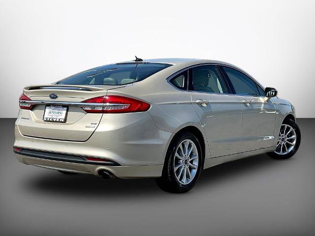 Certified 2017 Ford Fusion SE w/ Fusion SE Technology Package FWD image 6