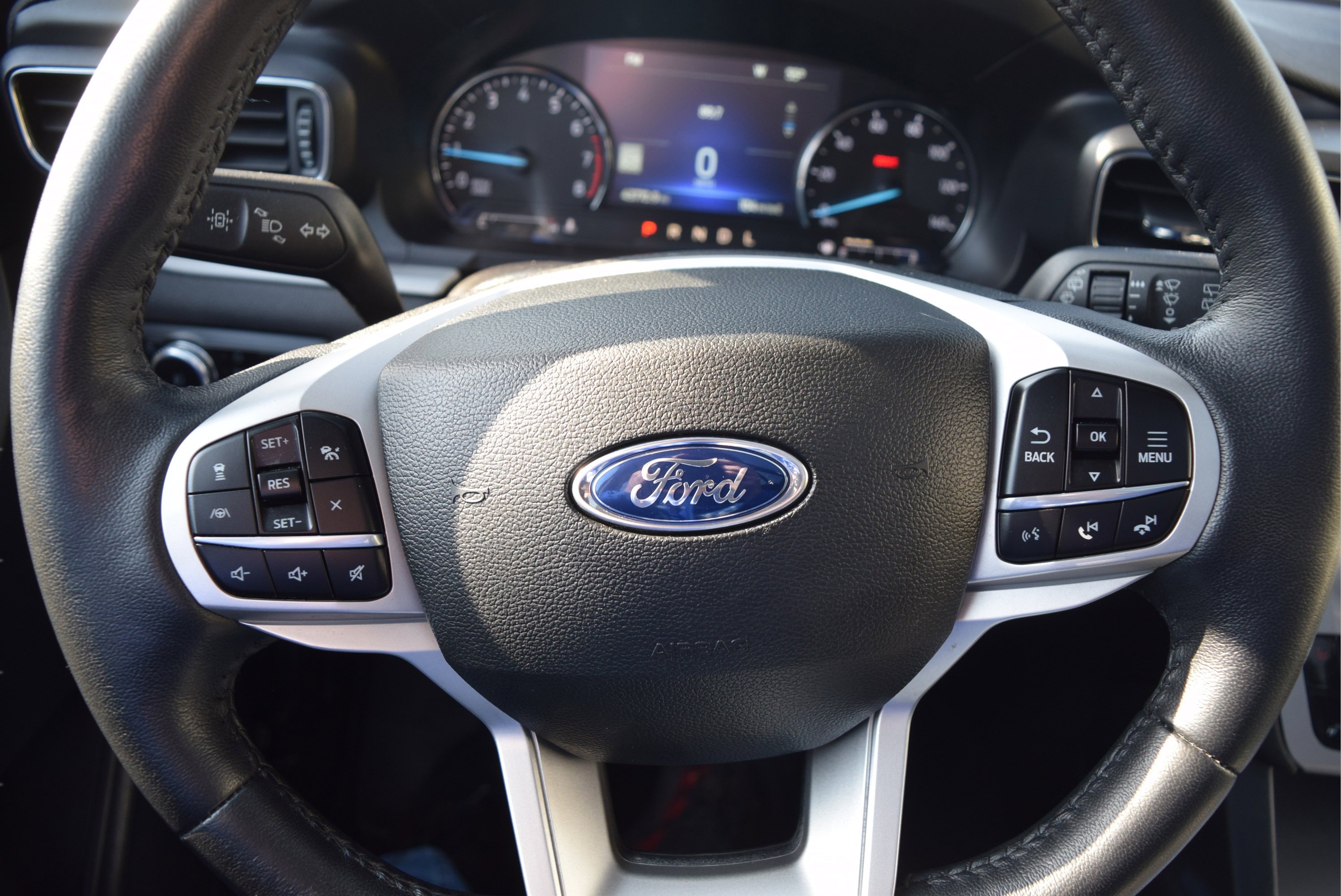 Certified 2023 Ford Explorer XLT w/ Equipment Group 202A AWD/4WD image 11