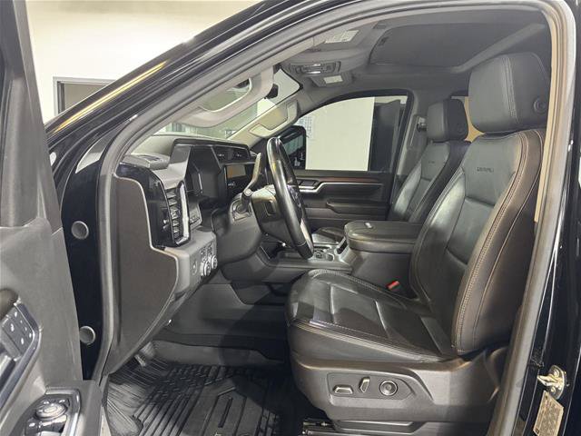 Used 2025 GMC Sierra 2500 Denali w/ Denali Reserve Package AWD/4WD image 12